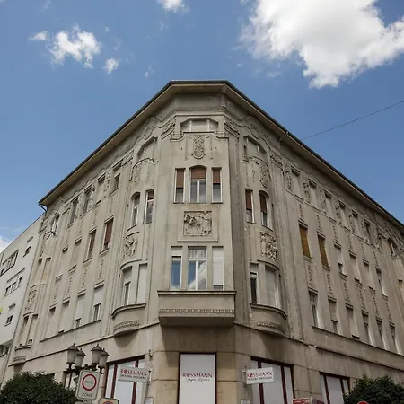 Baross Center Lejlighed Győr